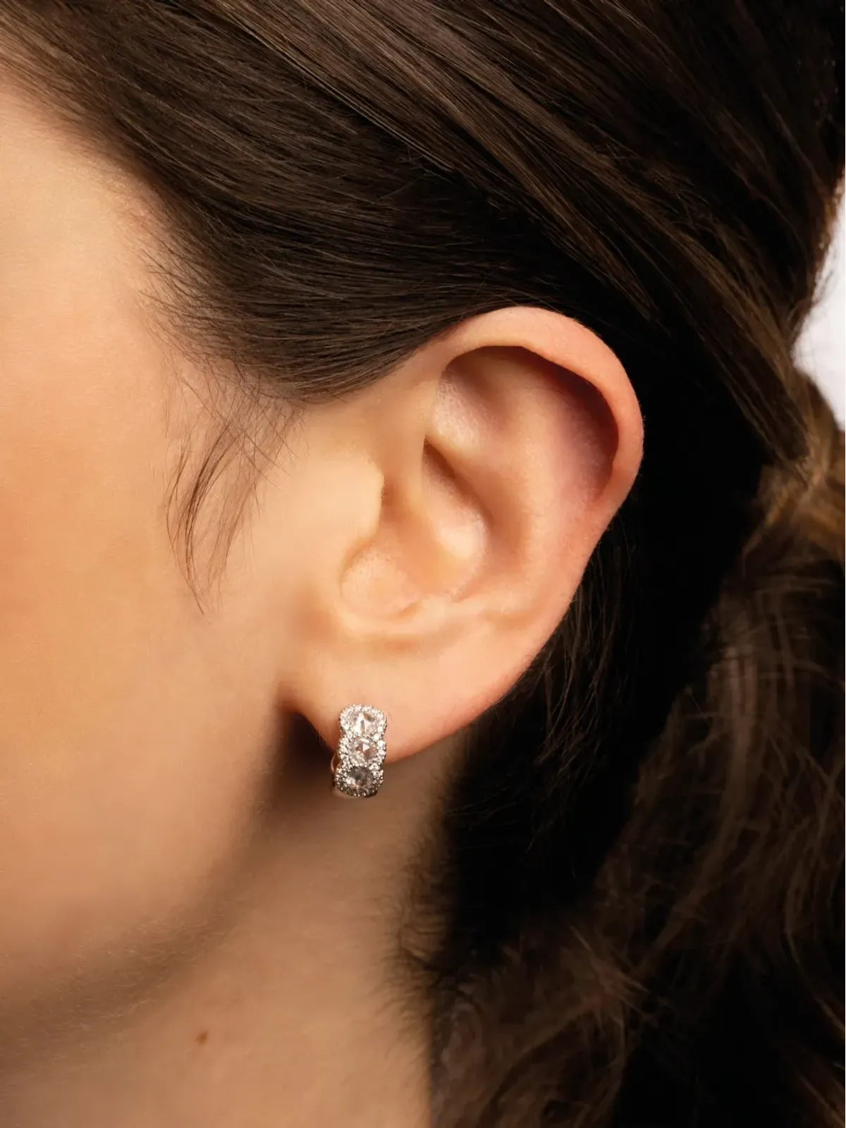 David Morris 18金ホワイトゴールド ダイヤモンド ミニフープピアス - シルバー - 画像3