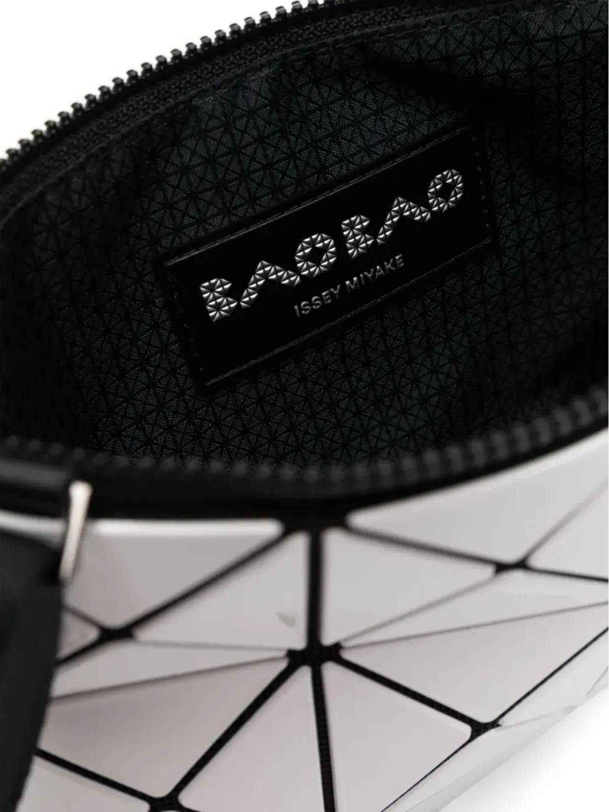 Bao Bao Issey Miyake ルセントグロス ジオメトリックボディ クロスボディバッグ - 画像5