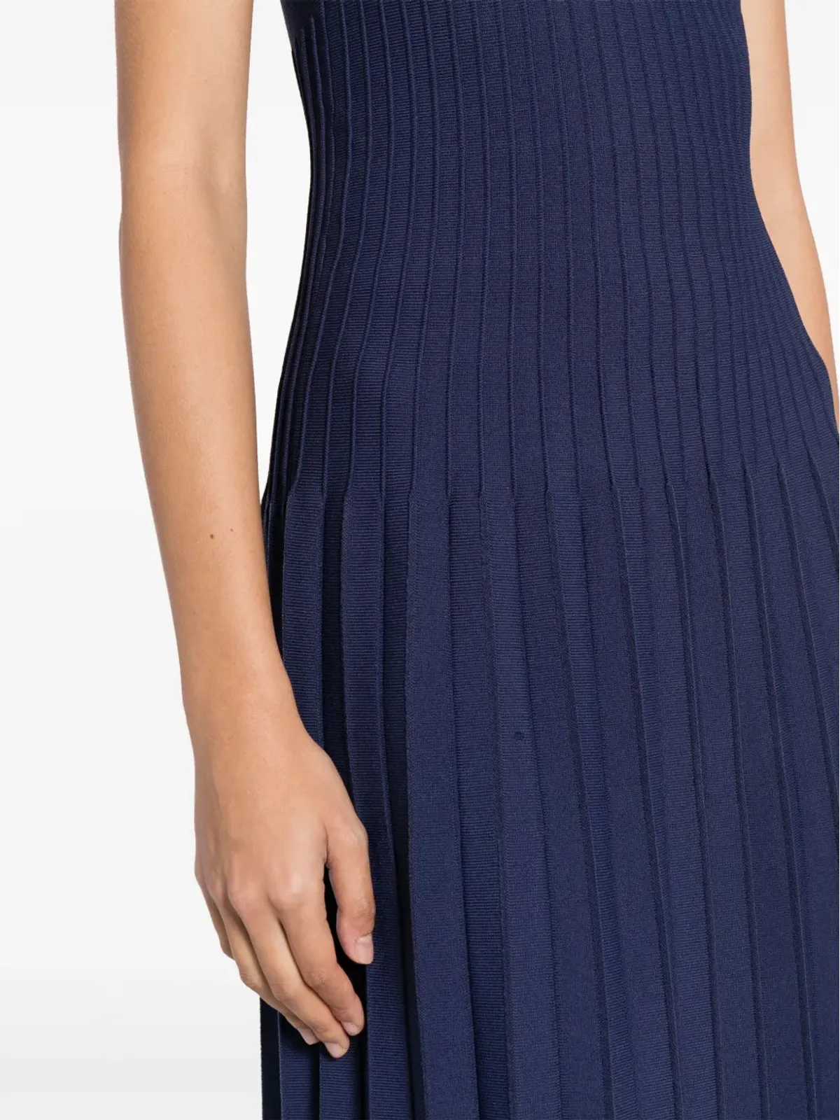STAUD Ellison pleated midi dress - 画像5