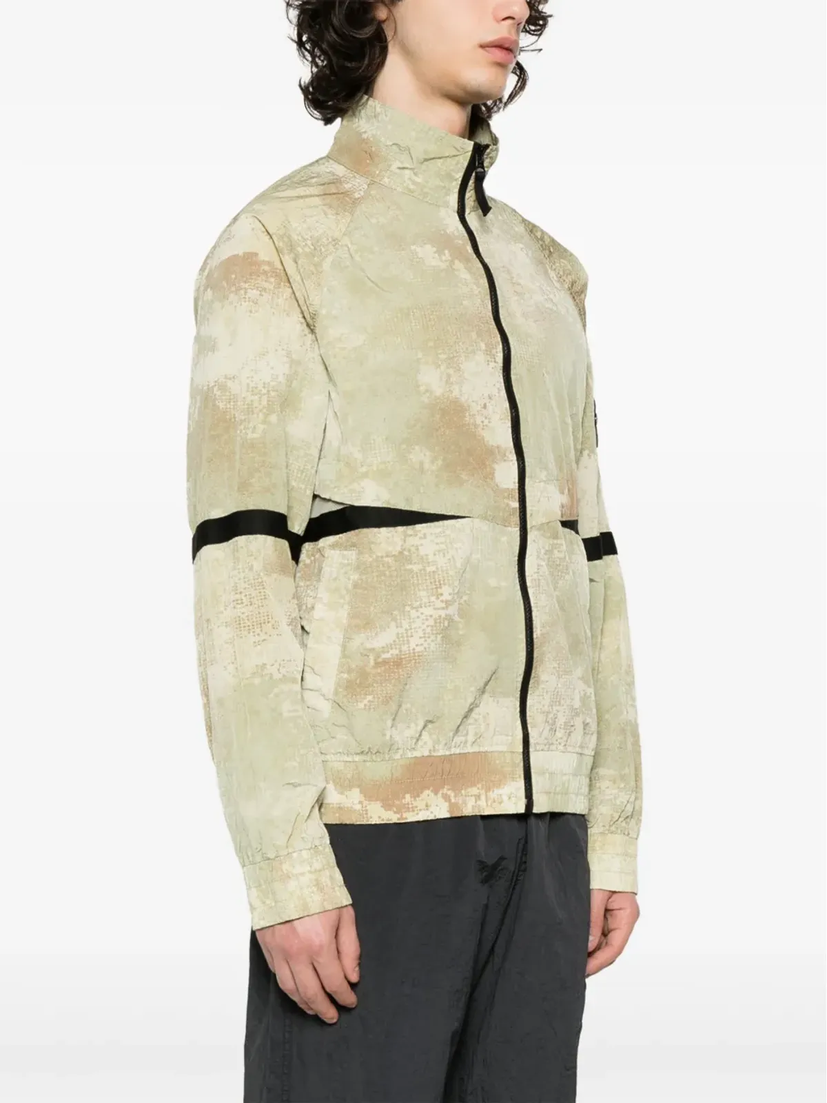 Stone Island コンパスバッジ アブストラクトプリント ジャケット - 画像3