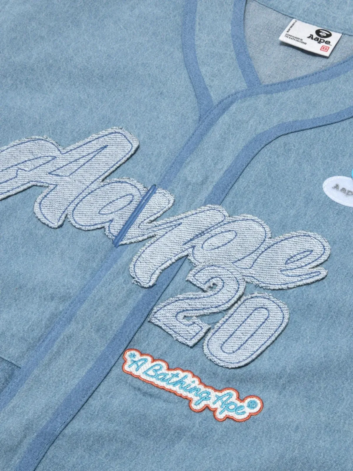 A BATHING APE® ロゴアップリケ デニムシャツ - 画像4