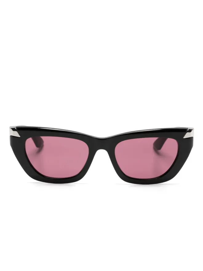 Alexander McQueen Eyewear Alexander McQueen Eyewear ロゴ入りキャットアイサングラスの商品画像
