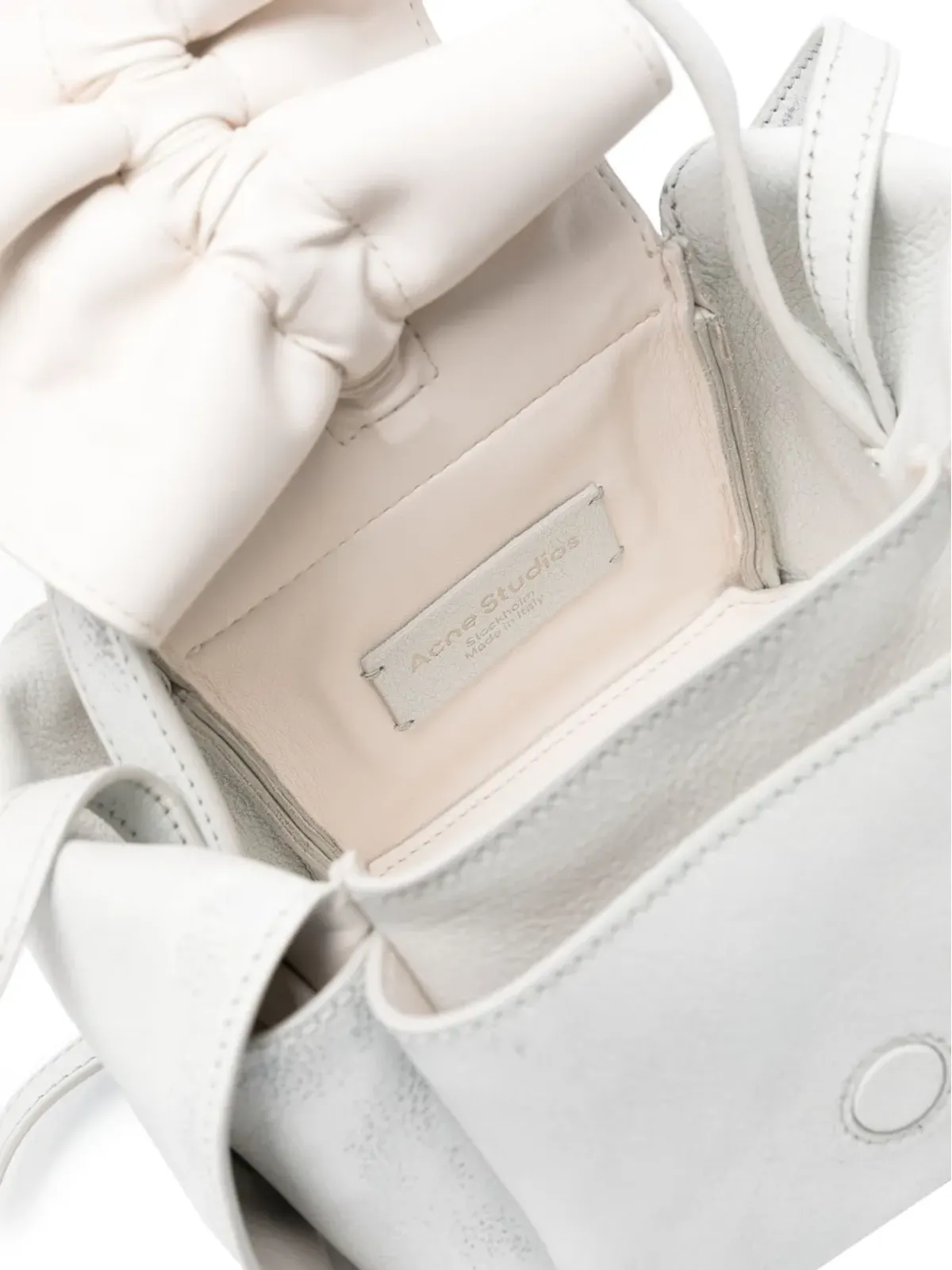 Acne Studios ロゴペンダント レザーミニバッグ - 画像5