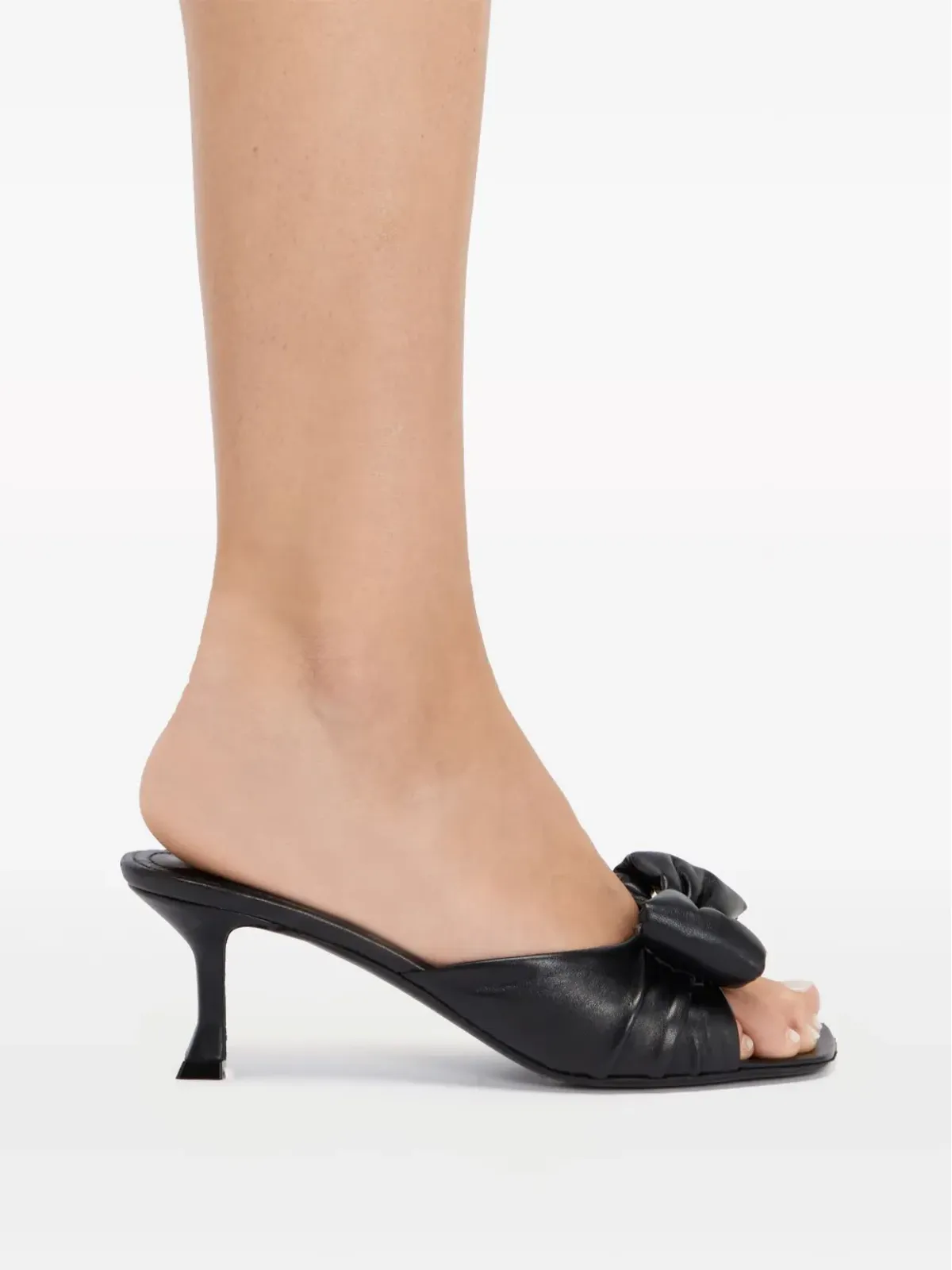 Ferragamo パッド入りヴァラ サンダル - ブラック - 画像5