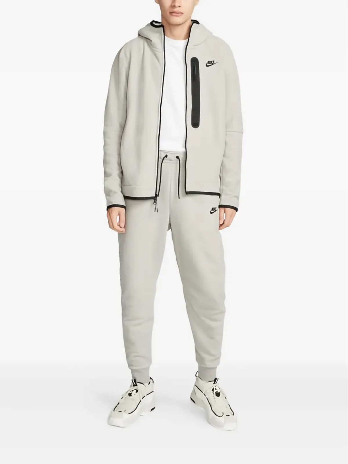 Nike ウエストゴム入り トラックパンツ - 画像2