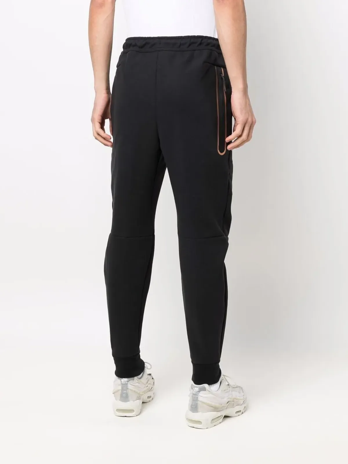 Nike ロゴプリント ドローコード付きウエスト トラックパンツ - 画像4