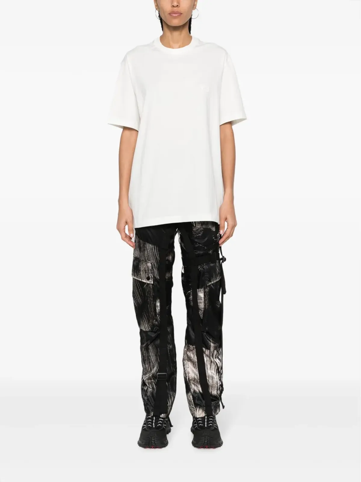 Y-3 クラシック チェスト ロゴ コットン Tシャツ - ネチュラル - 画像3