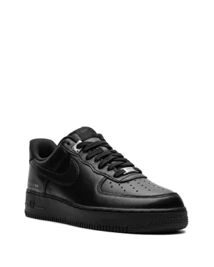 Nike x 1017 Alyx 9SM Air Force 1 ブラック スニーカー - サムネイル2