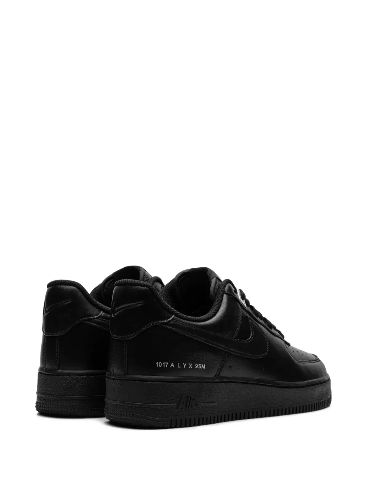 Nike x 1017 Alyx 9SM Air Force 1 ブラック スニーカー - 画像4