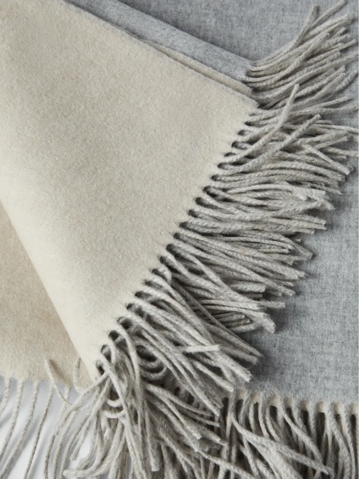 Brunello Cucinelli フリンジ付きカシミヤ ブランケット - グレー - 画像2