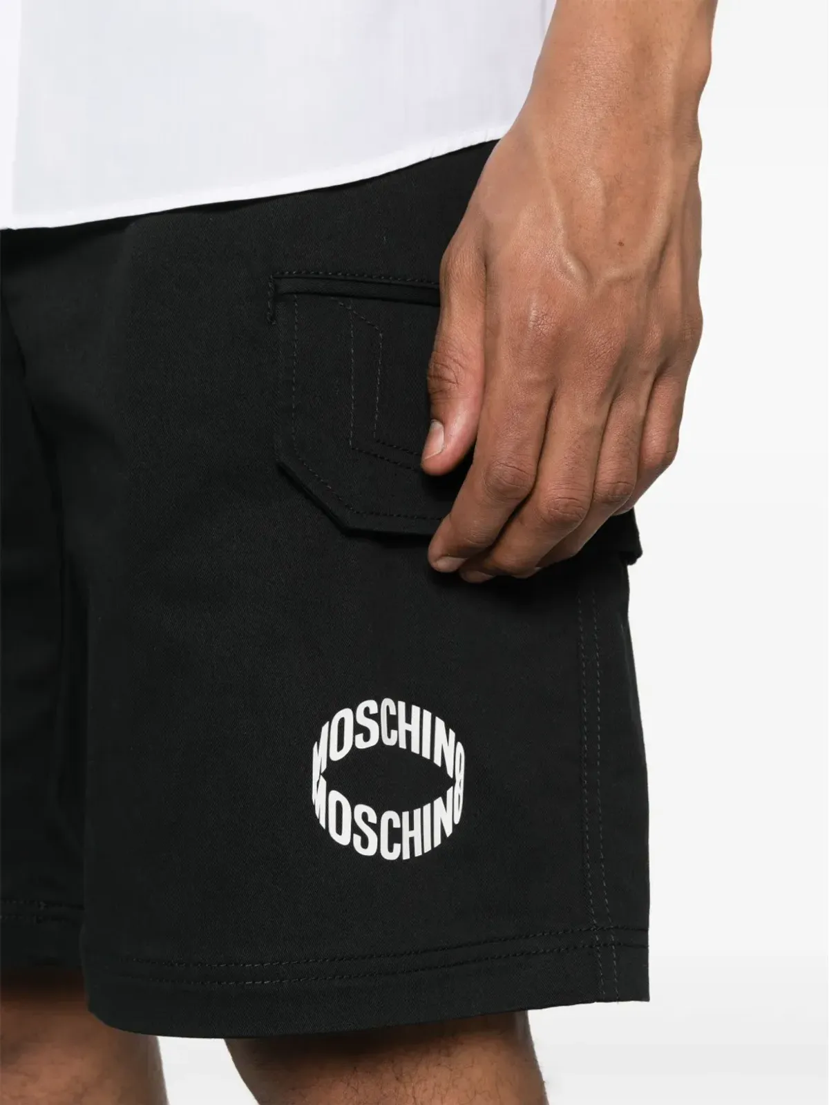 Moschino ロゴプリント カーゴショーツ ブラック - 画像5
