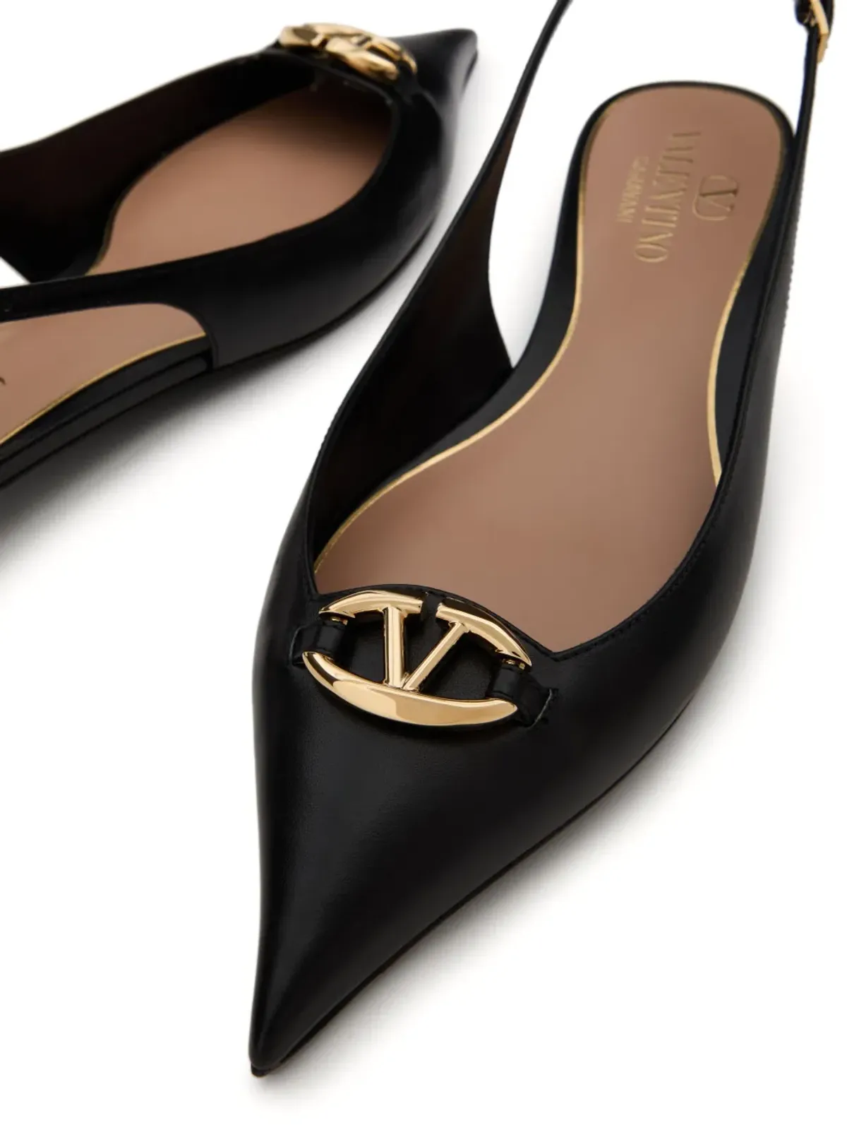Valentino Garavani 20mm Vロゴ ザ・ボールド・エディション スリングバックパンプス - ブラック - 画像5