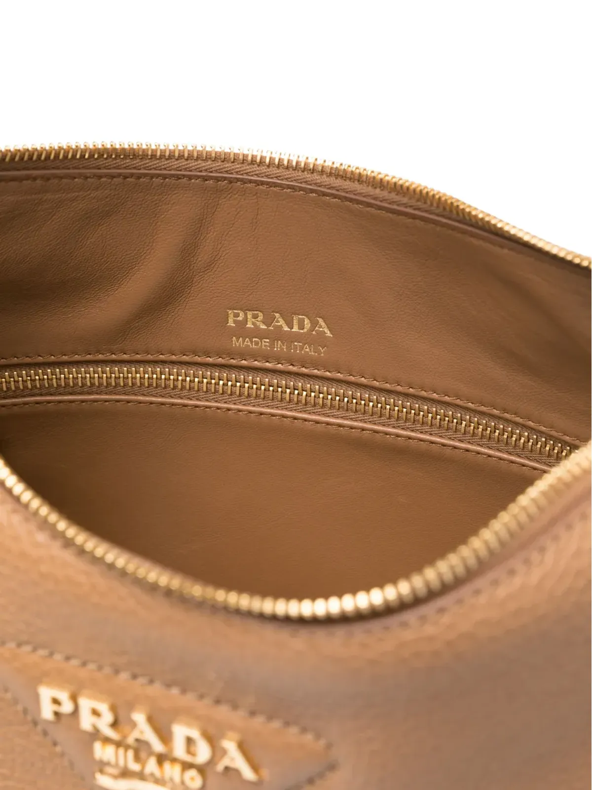 Prada ロゴエンボスレザー ショルダーバッグ ブラウン - 画像5