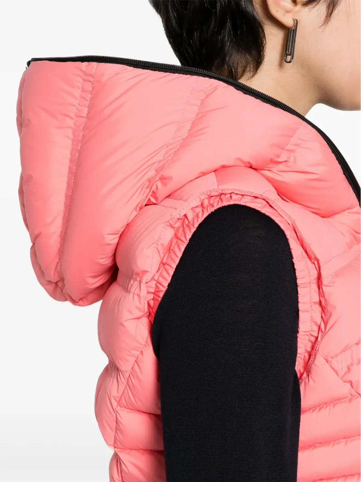 Moncler ロゴアップリケ ジレ - 画像5