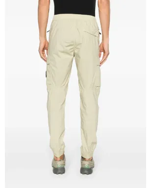 Stone Island Compassバッジ付きミッドライズ テーパードカーゴパンツ - グリーン - サムネイル4