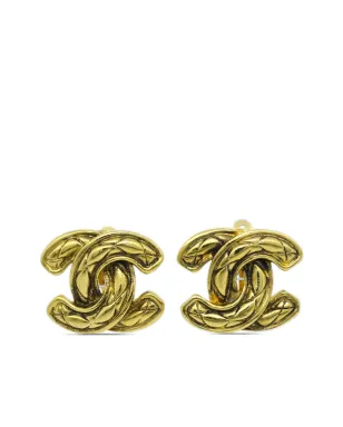 CHANEL ビンテージ CCロゴ ゴールドプリーツ クリップオン イヤリング - サムネイル1