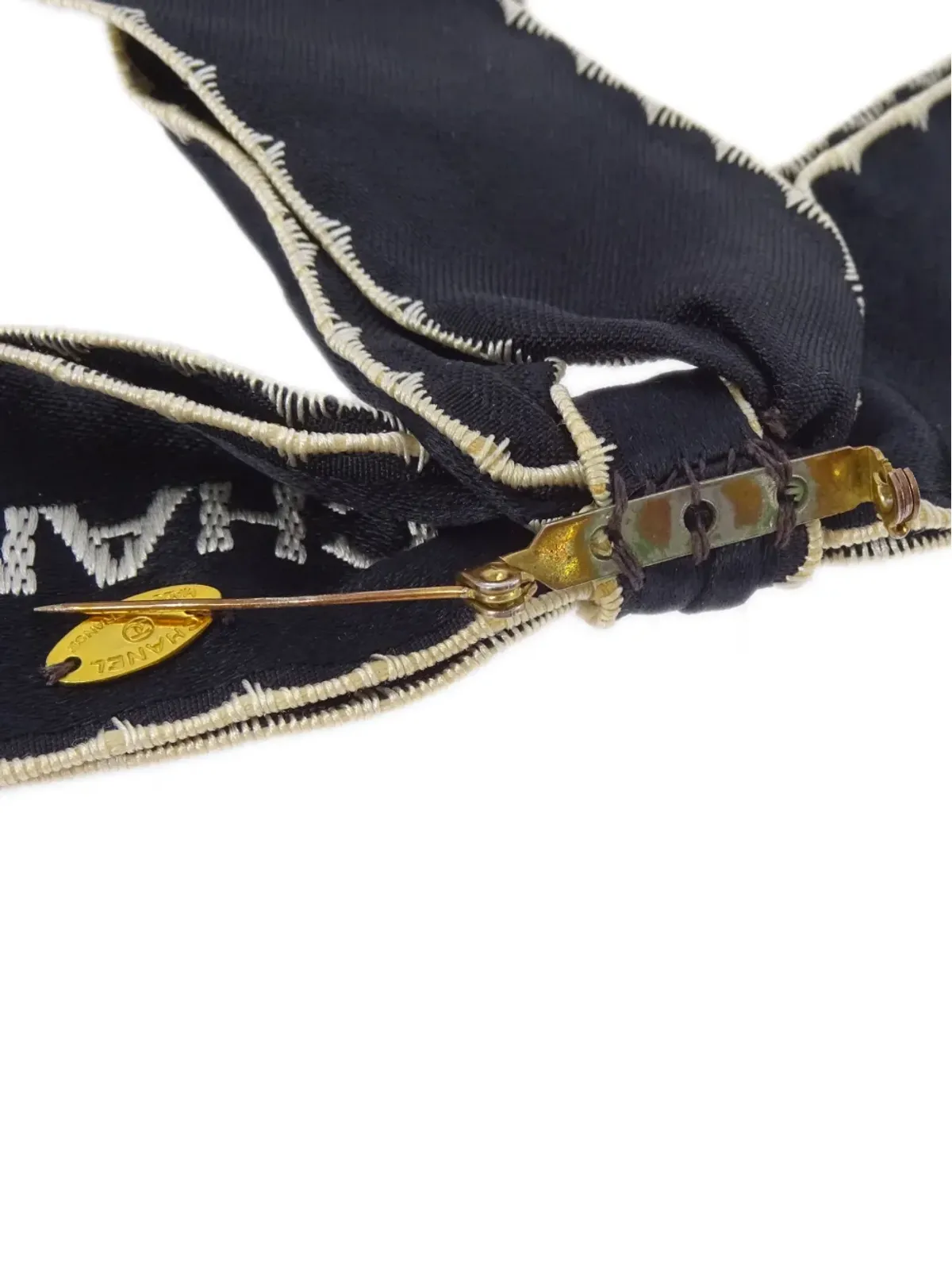 CHANEL ビンテージ ロゴ刺繍リボンブローチ - ブラック - 画像4