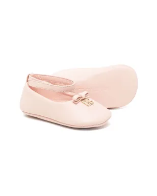 Dolce & Gabbana Kids ロゴプレート付きレザーバレリーナシューズ ピンク - サムネイル2