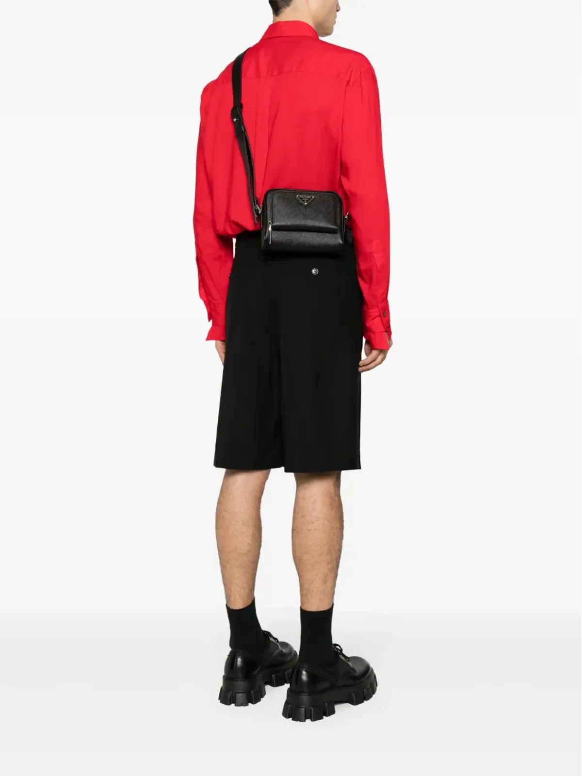 Prada エナメルロゴ メッセンジャーバッグ ブラック - 画像2