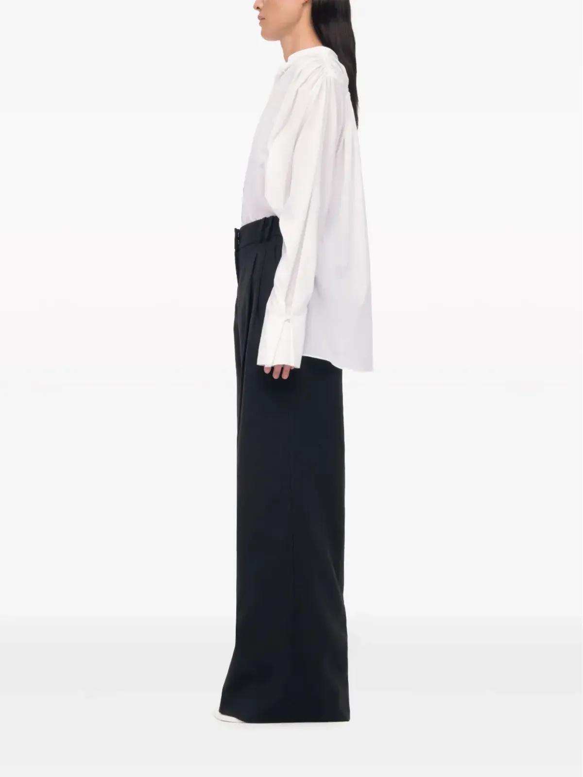 Another Tomorrow wide-leg pleated linen trousers - Black - 画像4