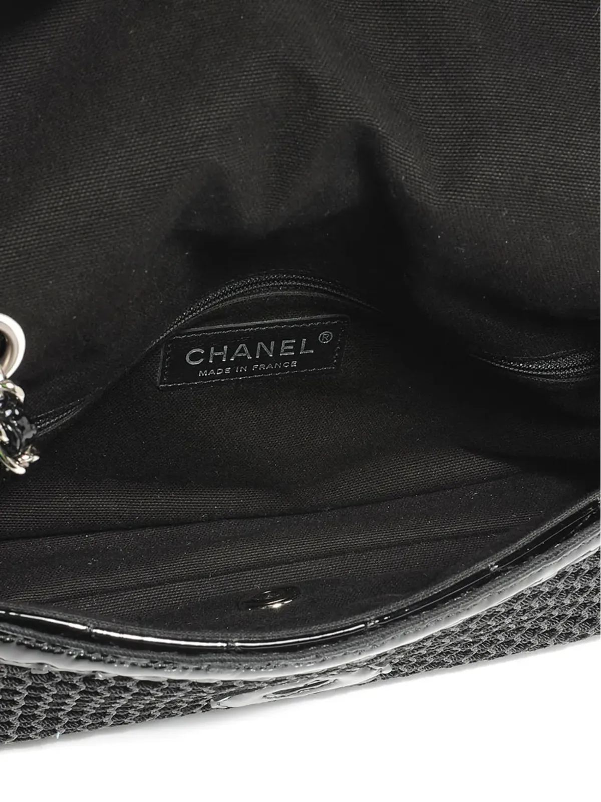 CHANEL ビンテージ 2011 クラシックフラップ メッシュショルダーバッグ ブラック - 画像4