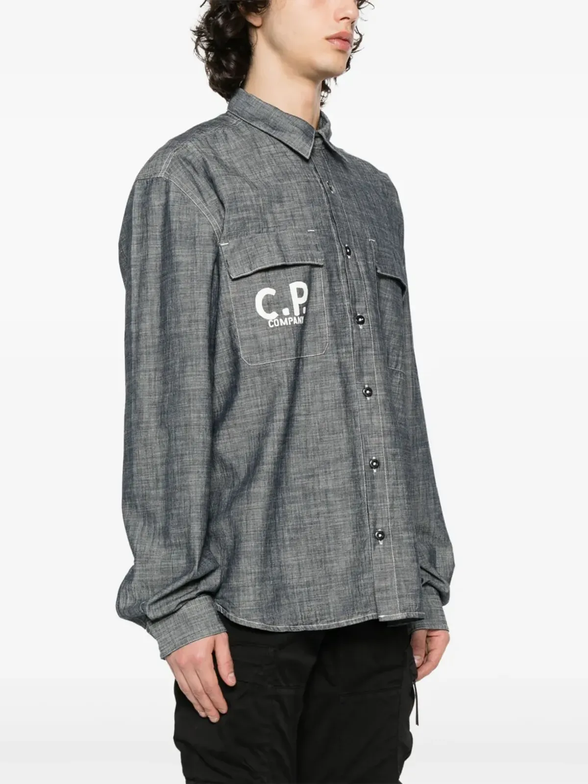 C.P. Company ロゴプリント シャンブレー シャツ - 画像3