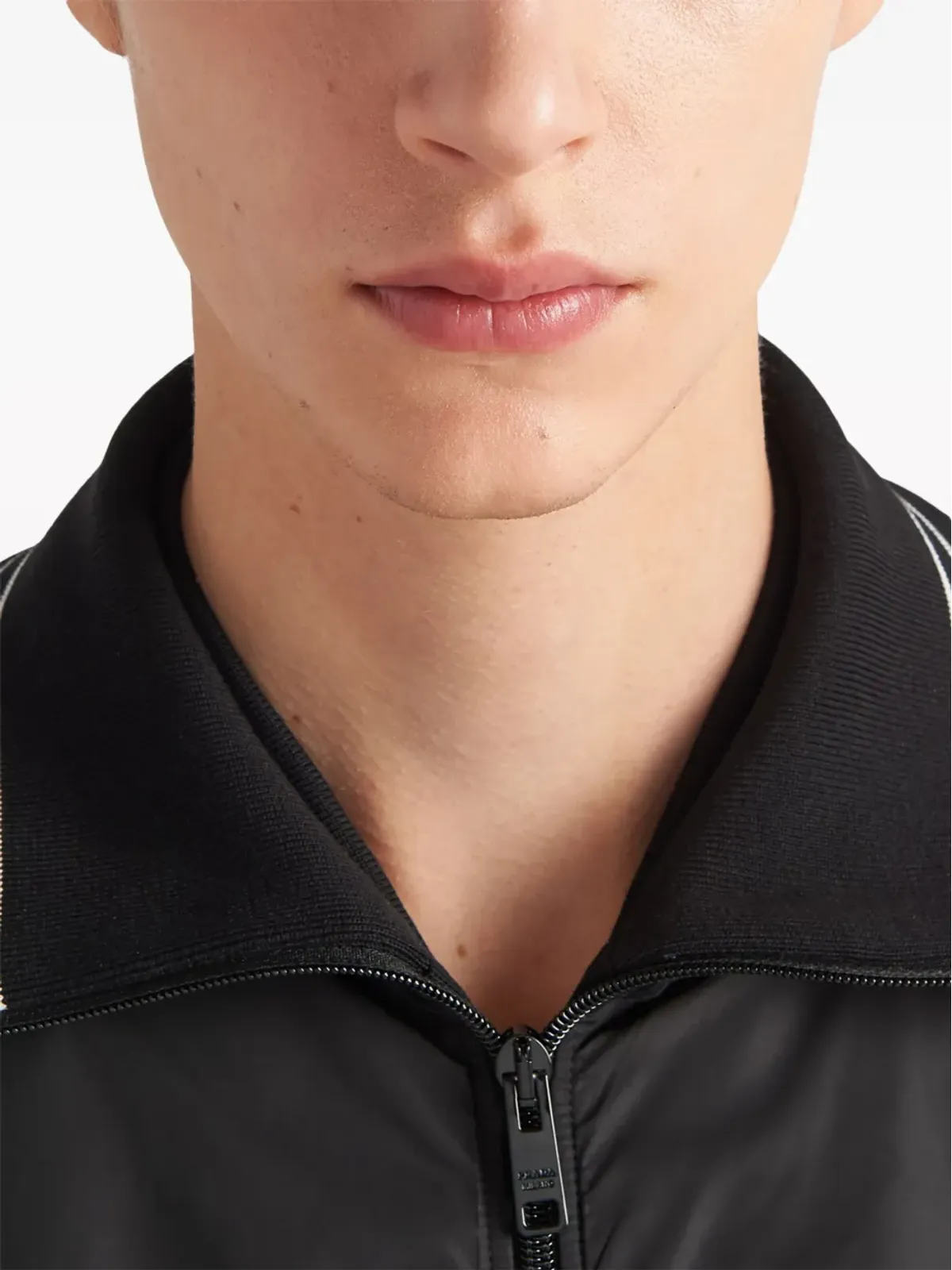Prada トライアングルロゴ パネル切替え ボンバージャケット - 画像5