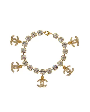 CHANEL ビンテージ 1996年 CC ロゴ チャームとラインストーン装飾 ブレスレット - ゴールド - サムネイル1