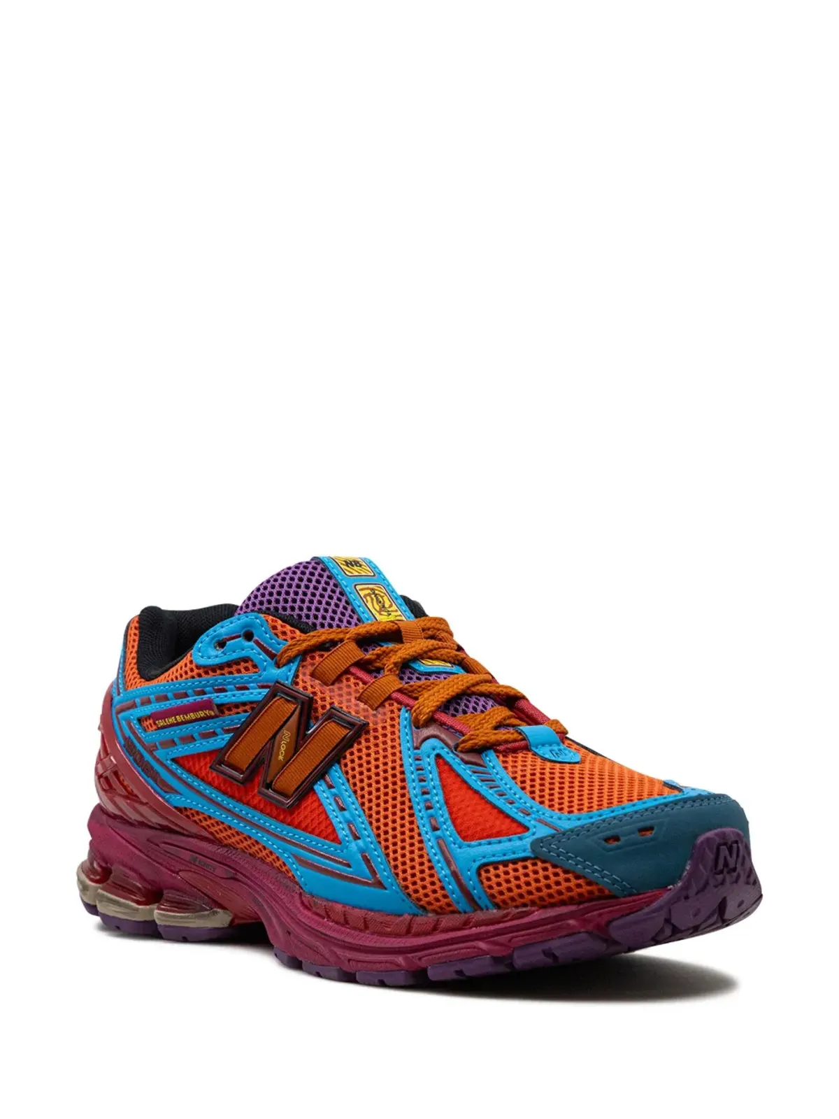 New Balance × セールヘ ベンブリー 1906R ヒート・ビー・ホット - マグマ スニーカー - レッド - 画像2