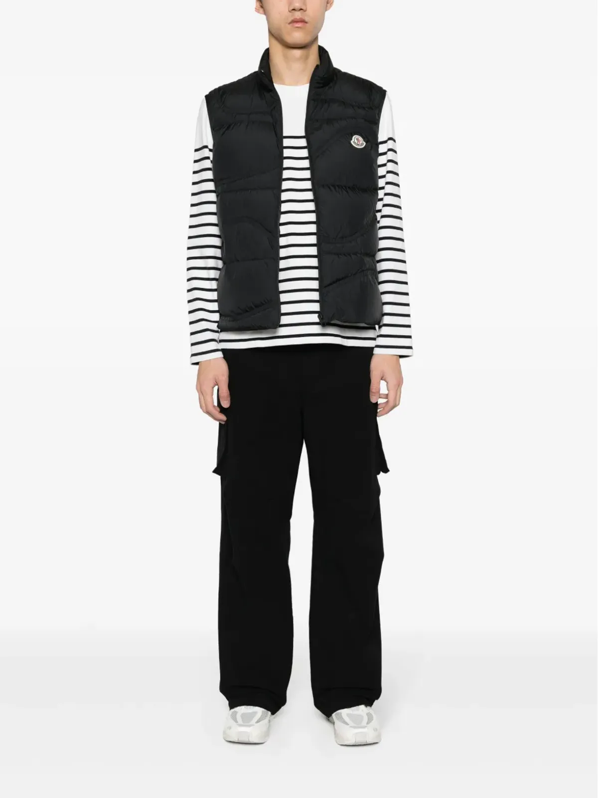 Moncler ロゴパッチ付きパデッドジレ ブラック - 画像2