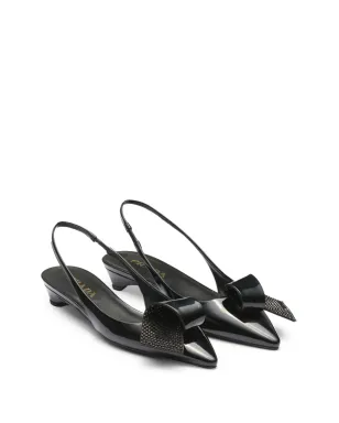 Prada アップリケ付きレザーパンプス ブラック - サムネイル2