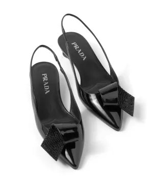 Prada アップリケ付きレザーパンプス ブラック - サムネイル4