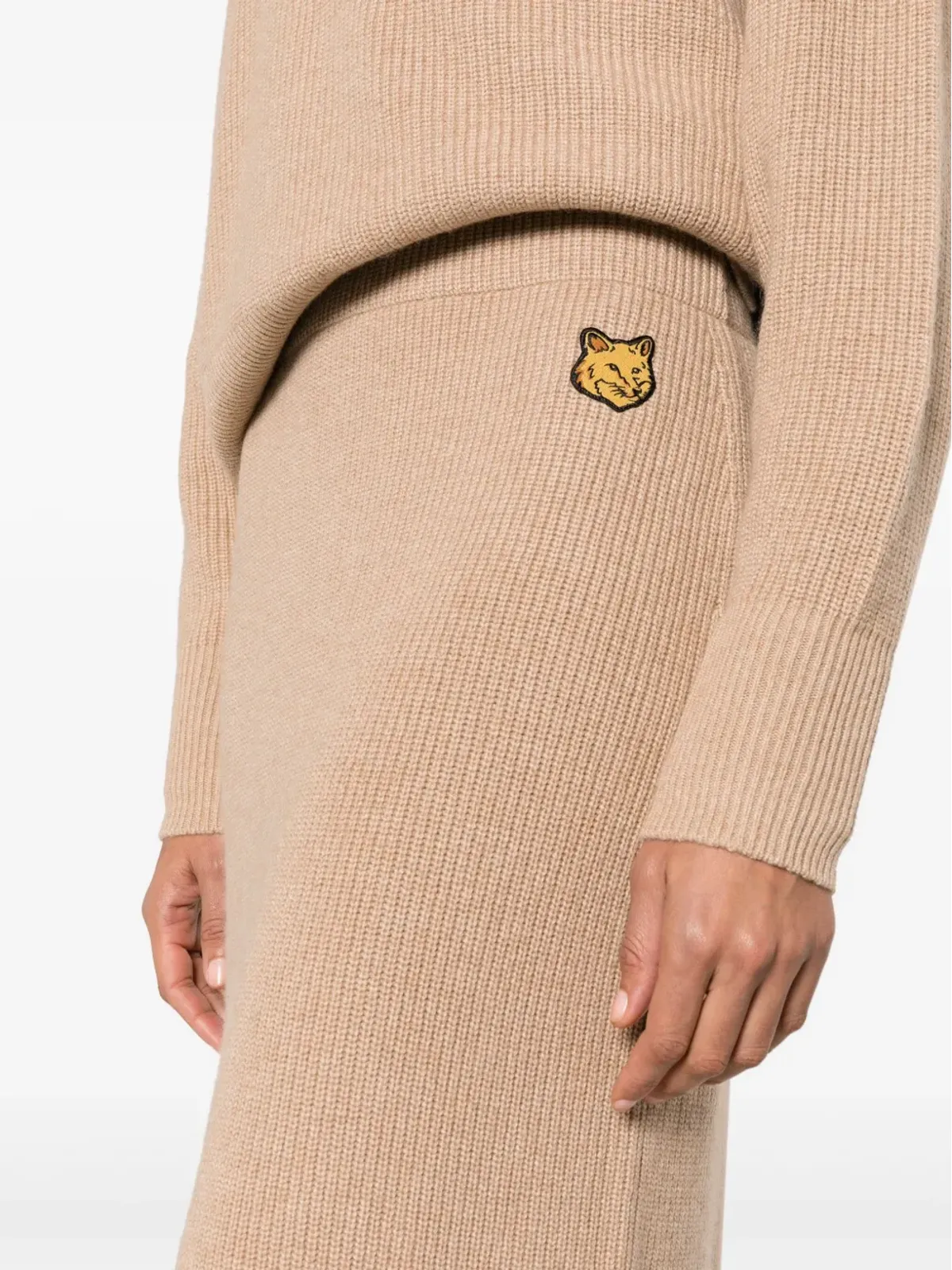 Maison Kitsuné フォックスパッチ付きリブニットスカート - 画像5