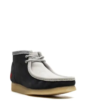 Clarks Wallabee ネイビー/グレー スエードブーツ - サムネイル2