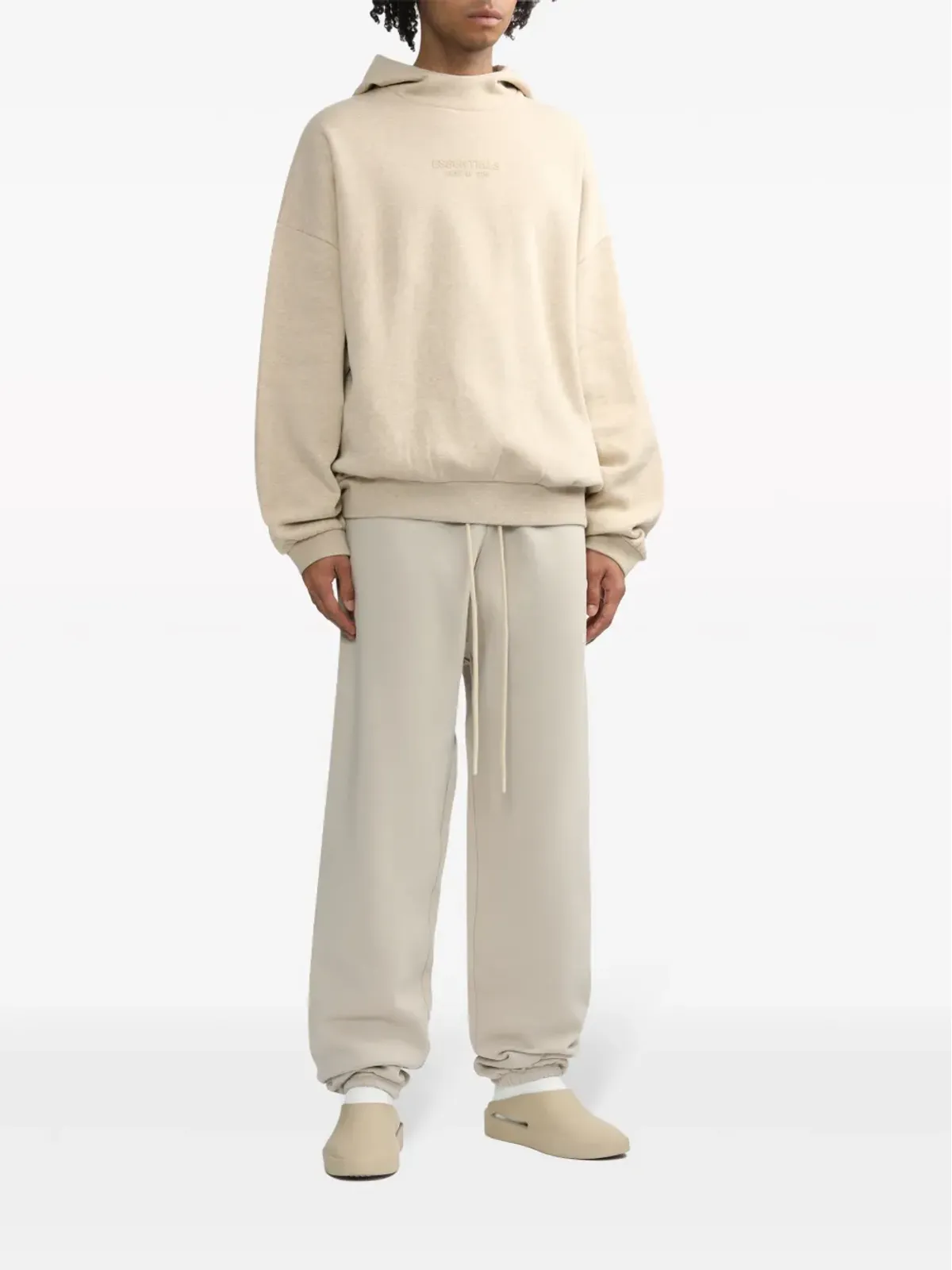 FEAR OF GOD ESSENTIALS ロゴエンボス ジャージー フーディー - 画像2