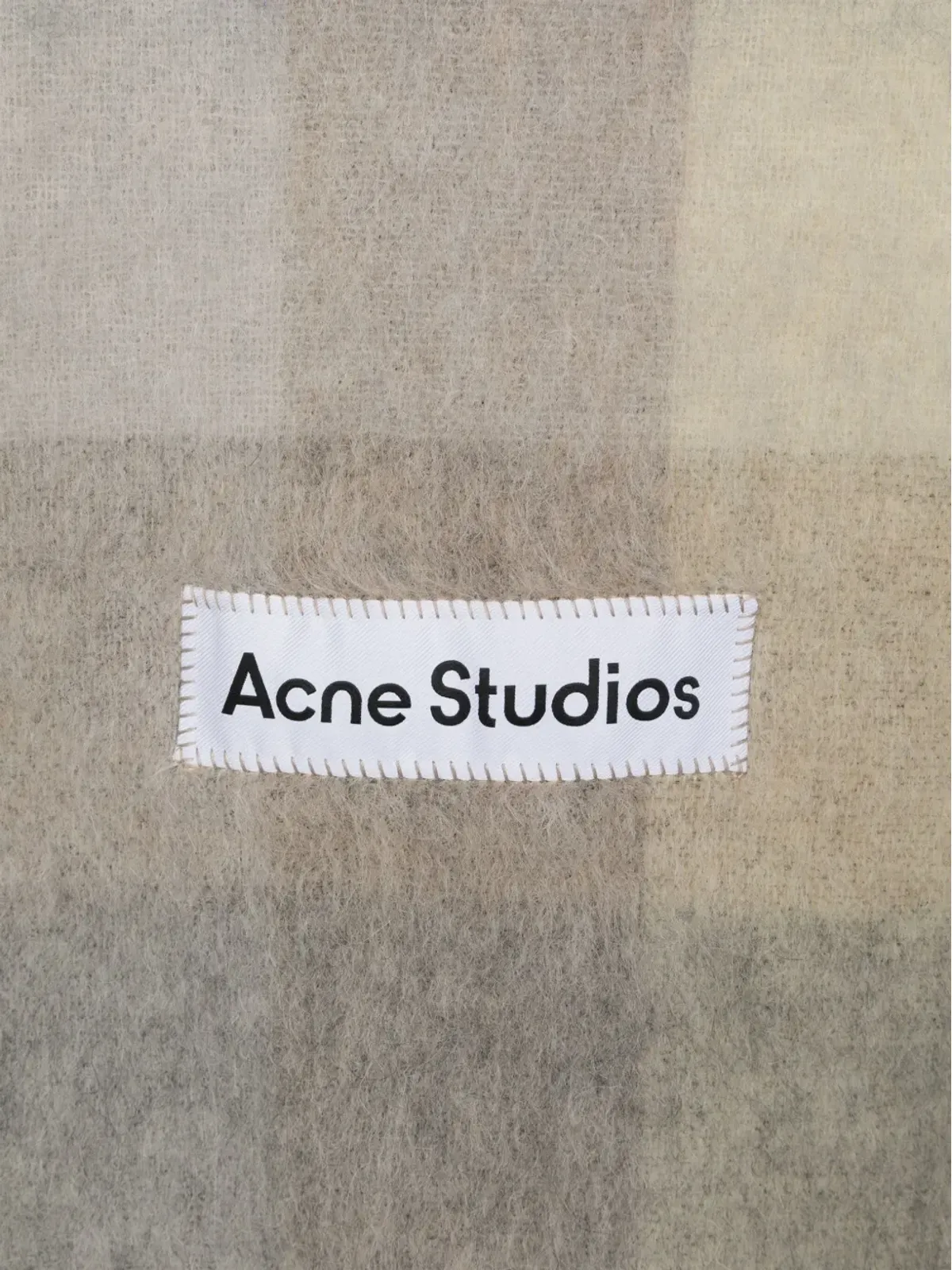Acne Studios チェック柄ロゴアップリケスカーフ - 画像2