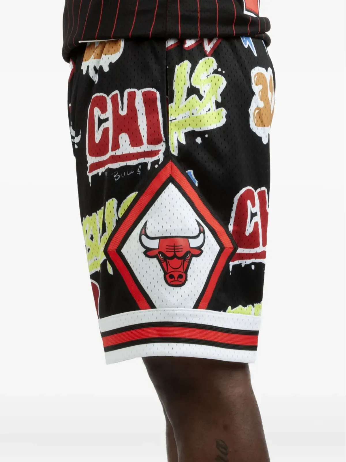 Mitchell & Ness NBA Chicago Bulls 1997 Slap Sticker Swingman ショーツ ブラック - 画像4