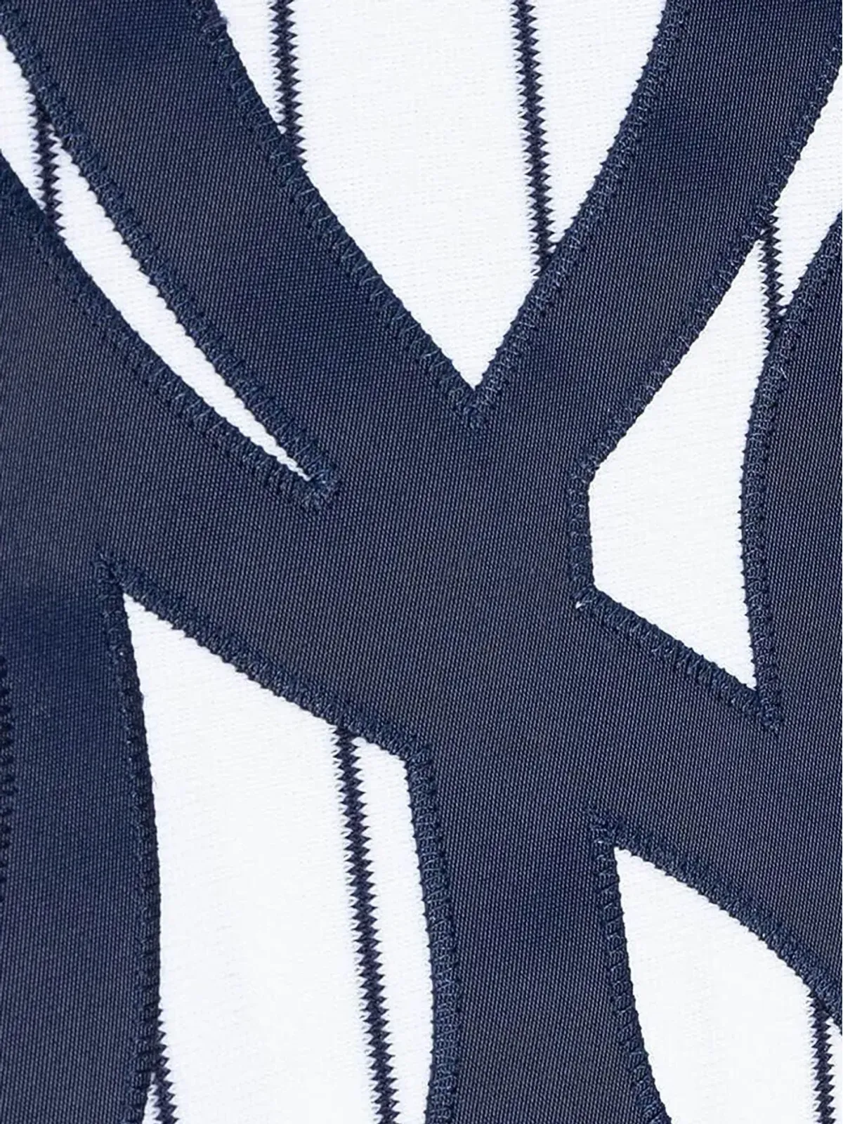 Mitchell & Ness MLBニューヨーク・ヤンキース 1997 マリアノ・リベラ ホーム野球ジャージートップ - White - 画像2