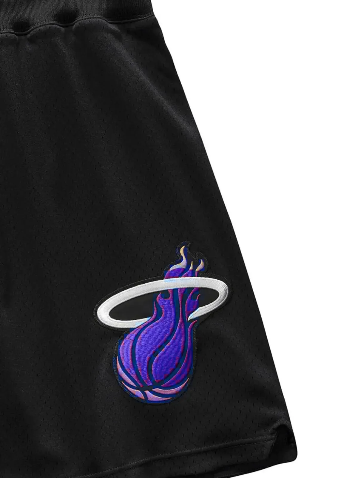 Mitchell & Ness NBA Miami Heat 96 ショーツ - ブラック - 画像3