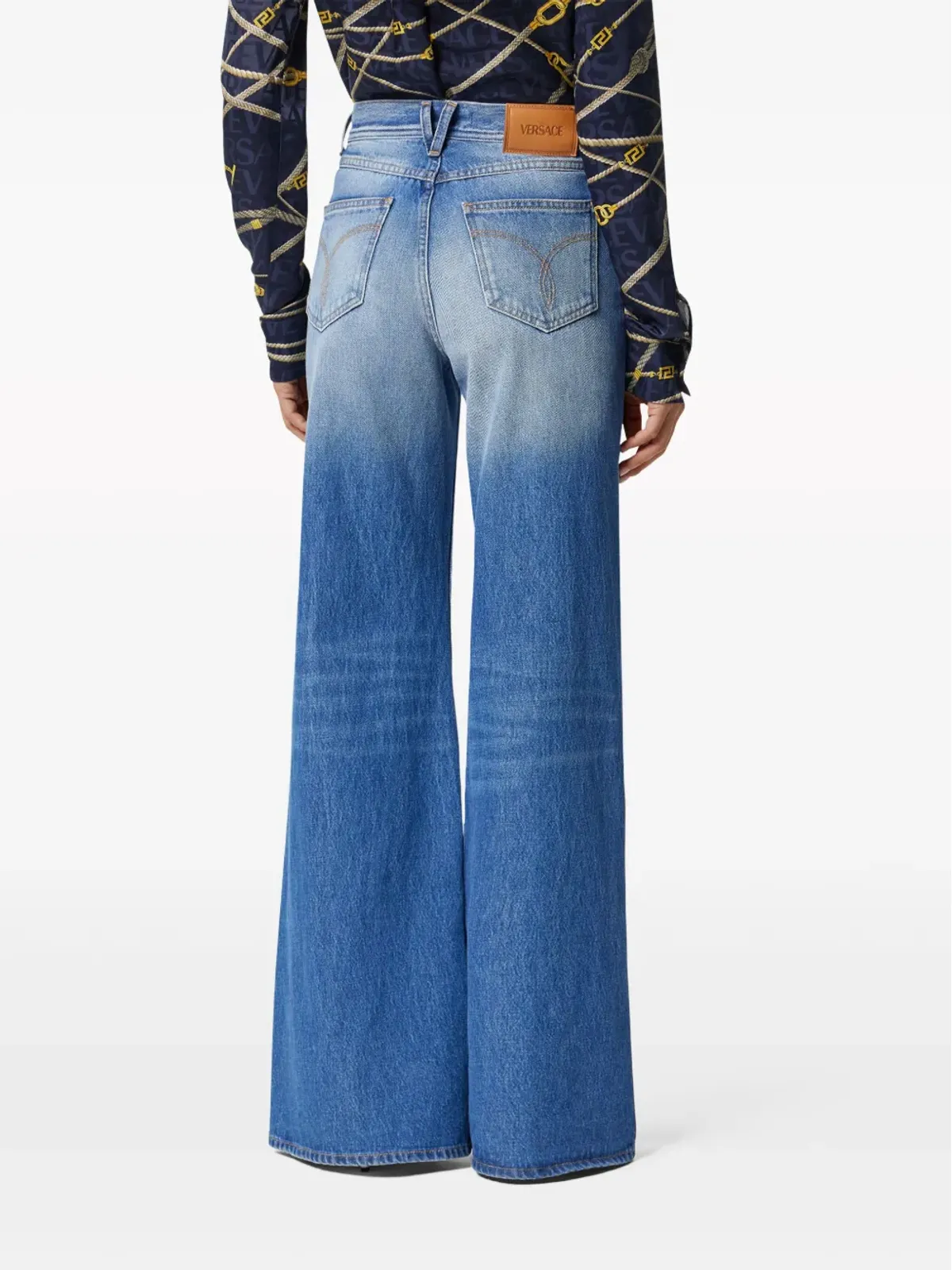 Versace メデューサ 95 ミッドライズ フレアジーンズ ブルー - 画像4