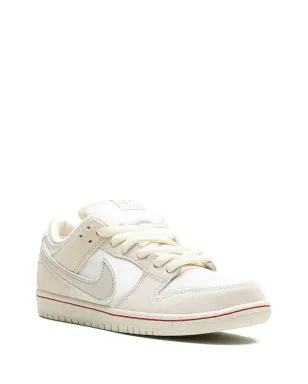 Nike SB Dunk Low 'Valentine's Day - Low Love Found' スニーカー - ニュートラルカラー - サムネイル2