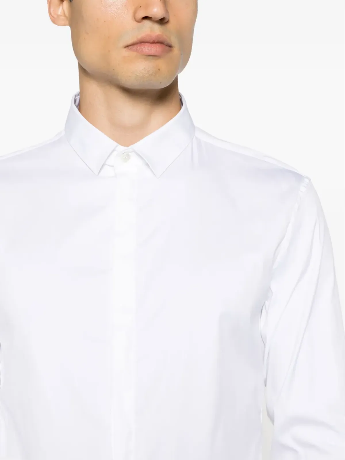 Emporio Armani クラシックカラー隠しボタン留めシャツ - 白 - 画像5