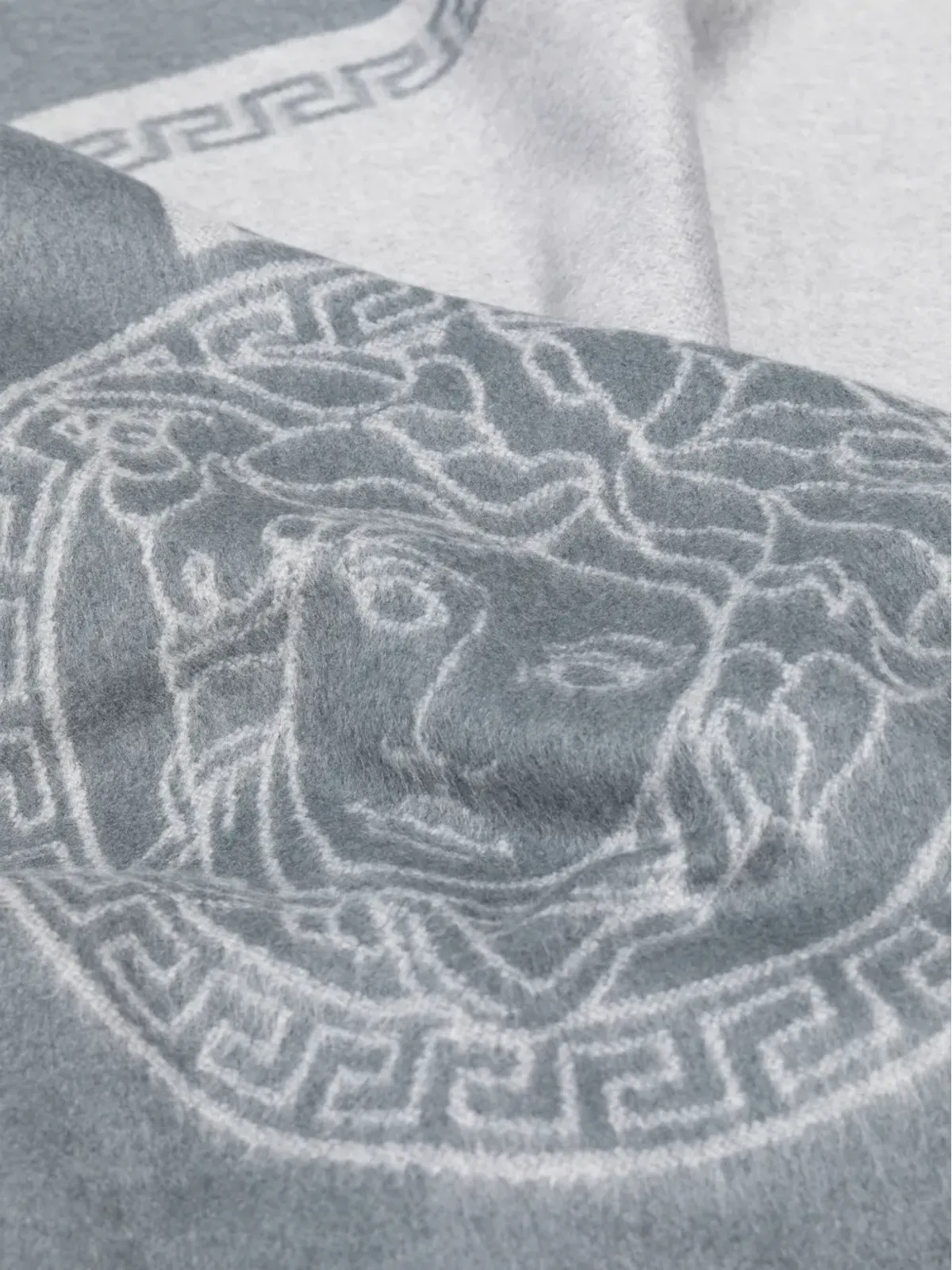 Versace アイコン カシミア混シルク フリンジ ブランケット - グレー - 画像2