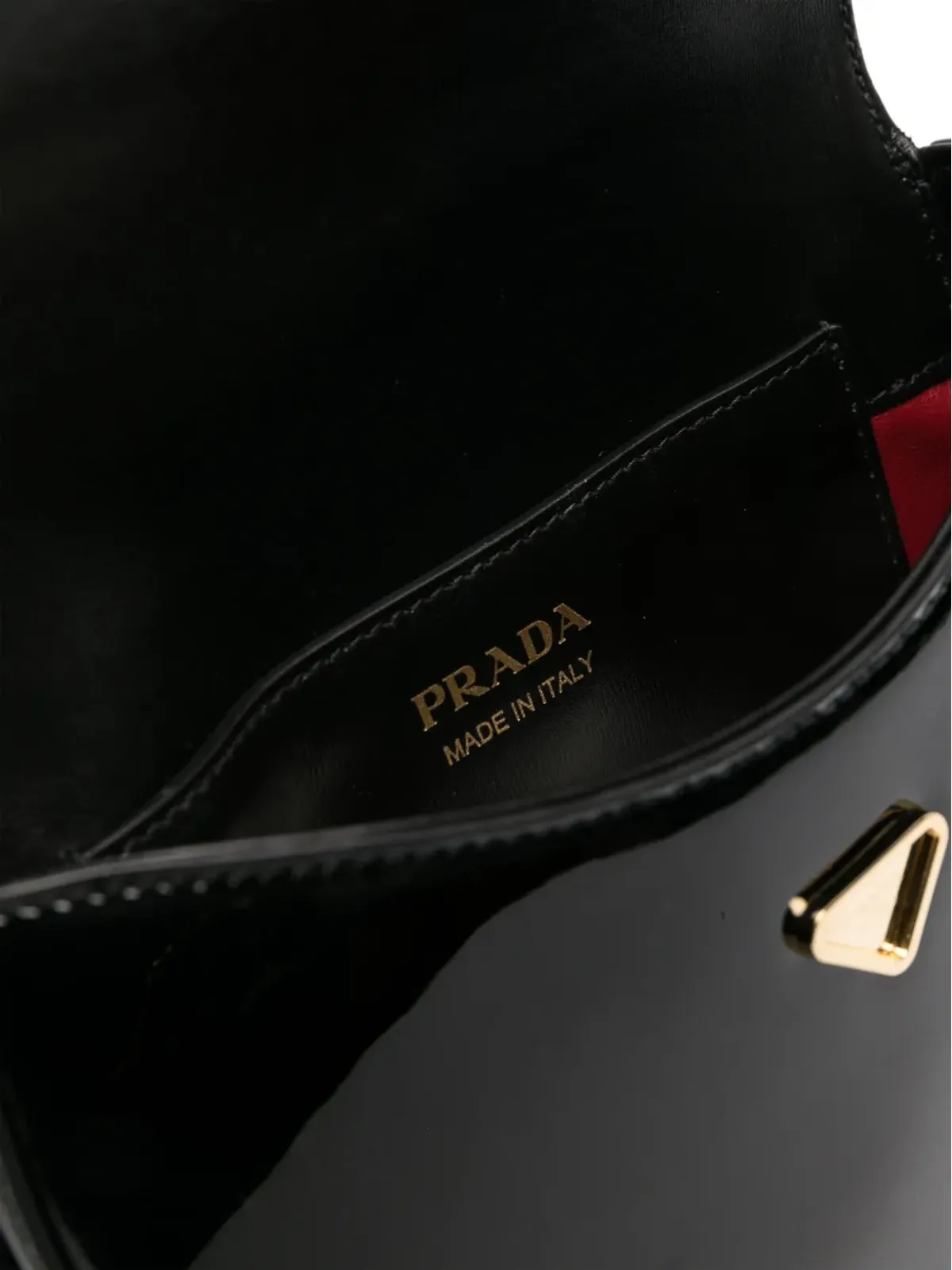 Prada トライアングルロゴ パテントレザー ショルダーバッグ - ブラック - 画像5