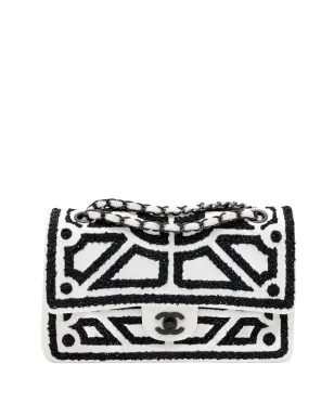 CHANEL ビンテージ 2011年 ミディアム ガーデン・オブ・ヴェルサイユ ダブルフラップ ショルダーバッグ - ホワイト - サムネイル1
