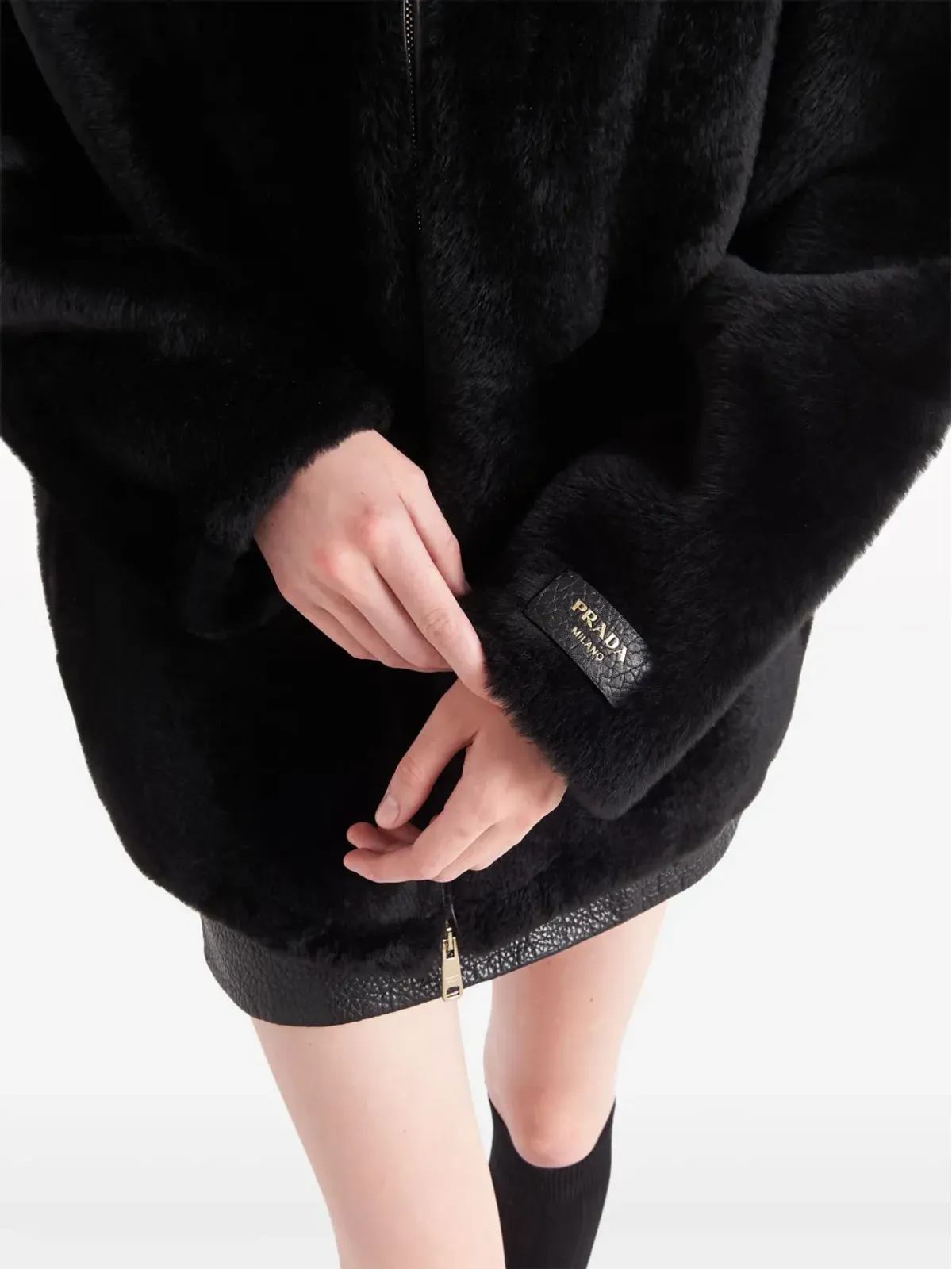 Prada ロゴアップリケ付きシアリングジャケット ブラック - 画像4