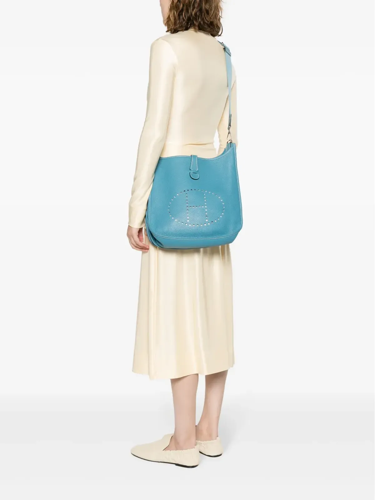 ビンテージ Hermès エブリン ショルダーバッグ ブルー 2011年 - 画像2