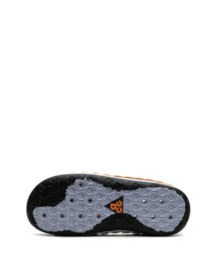 Nike ACG Watercat+「Bright Mandarin/Gridiron」スニーカー - ブラック - サムネイル4