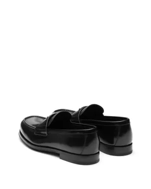 Prada トライアングルロゴ ブラッシュドレザー ローファー - サムネイル3
