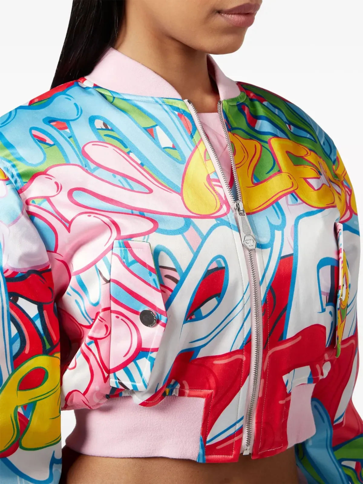 Philipp Plein グラフィティロゴ入り クロップドサテンボンバージャケット - ピンク - 画像4